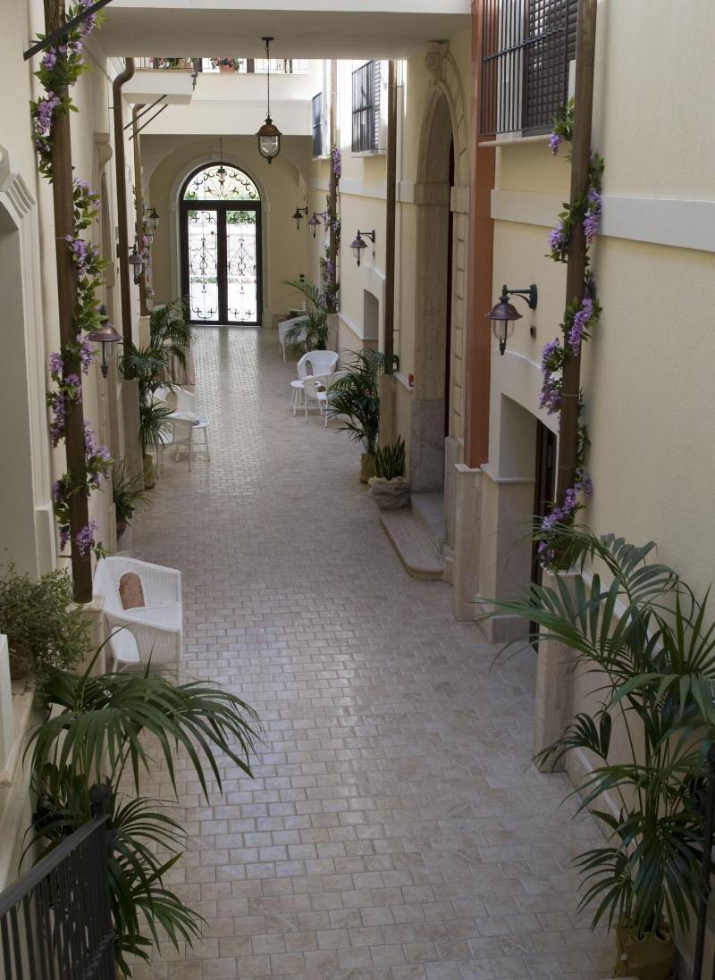 Palazzo Reginella Apart otel Bovalino Marina Dış mekan fotoğraf