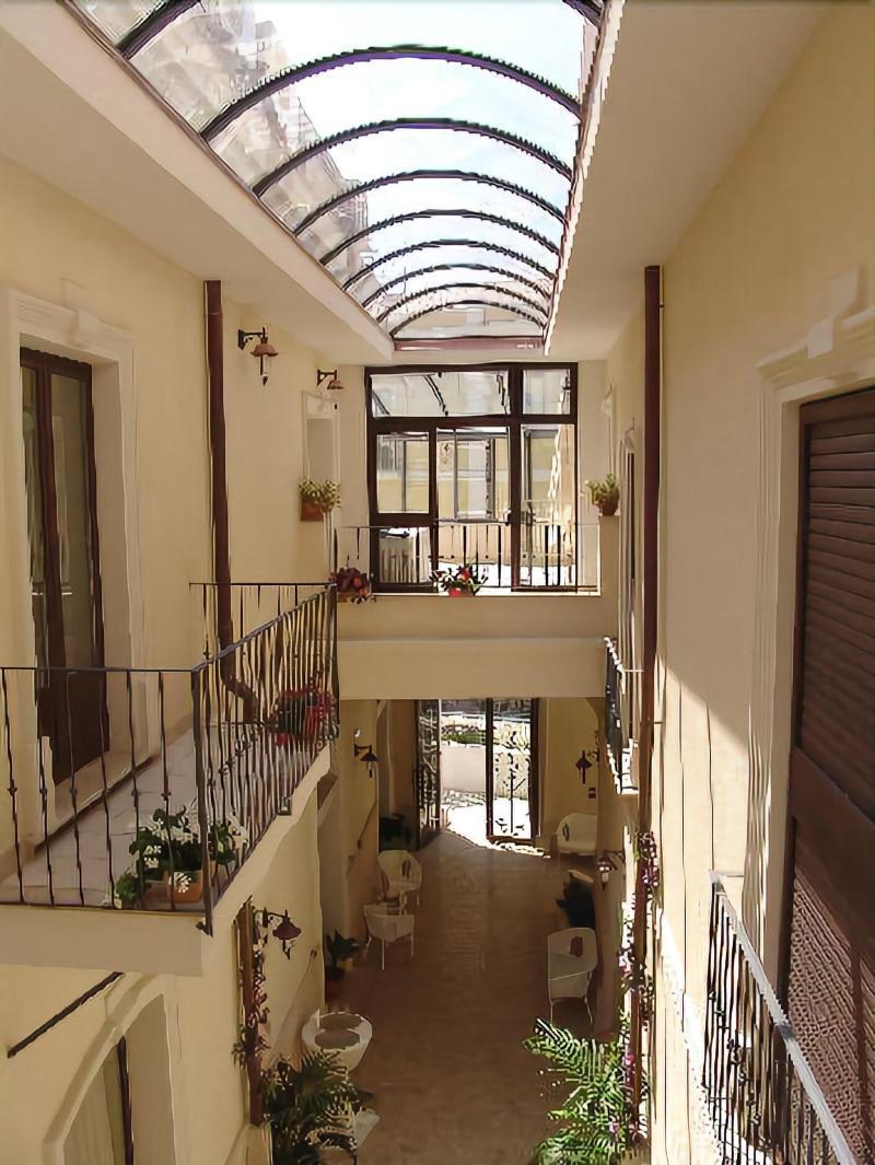 Palazzo Reginella Apart otel Bovalino Marina Dış mekan fotoğraf