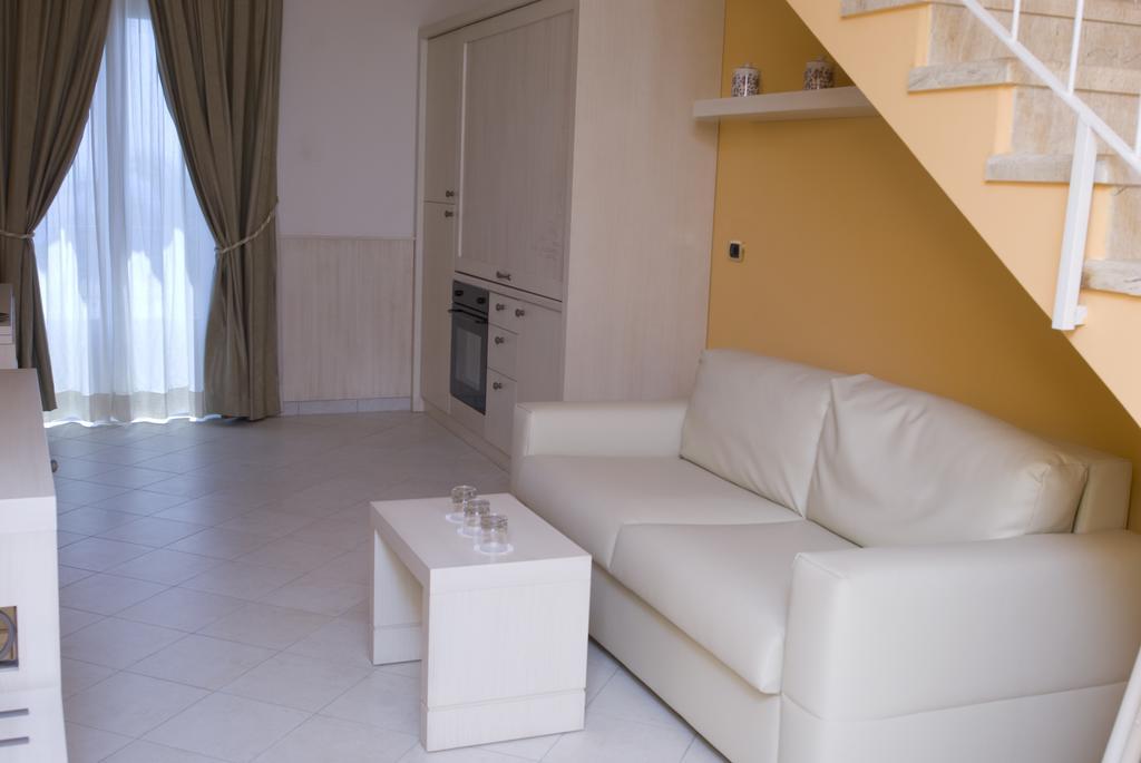 Palazzo Reginella Apart otel Bovalino Marina Oda fotoğraf