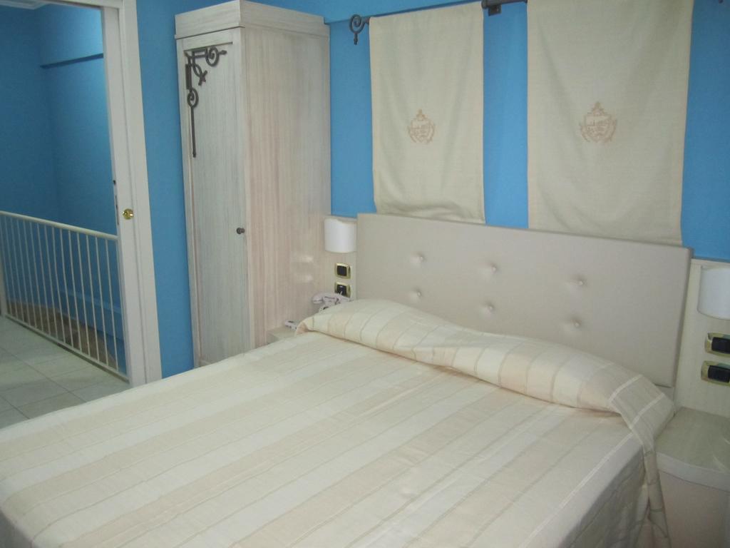 Palazzo Reginella Apart otel Bovalino Marina Oda fotoğraf