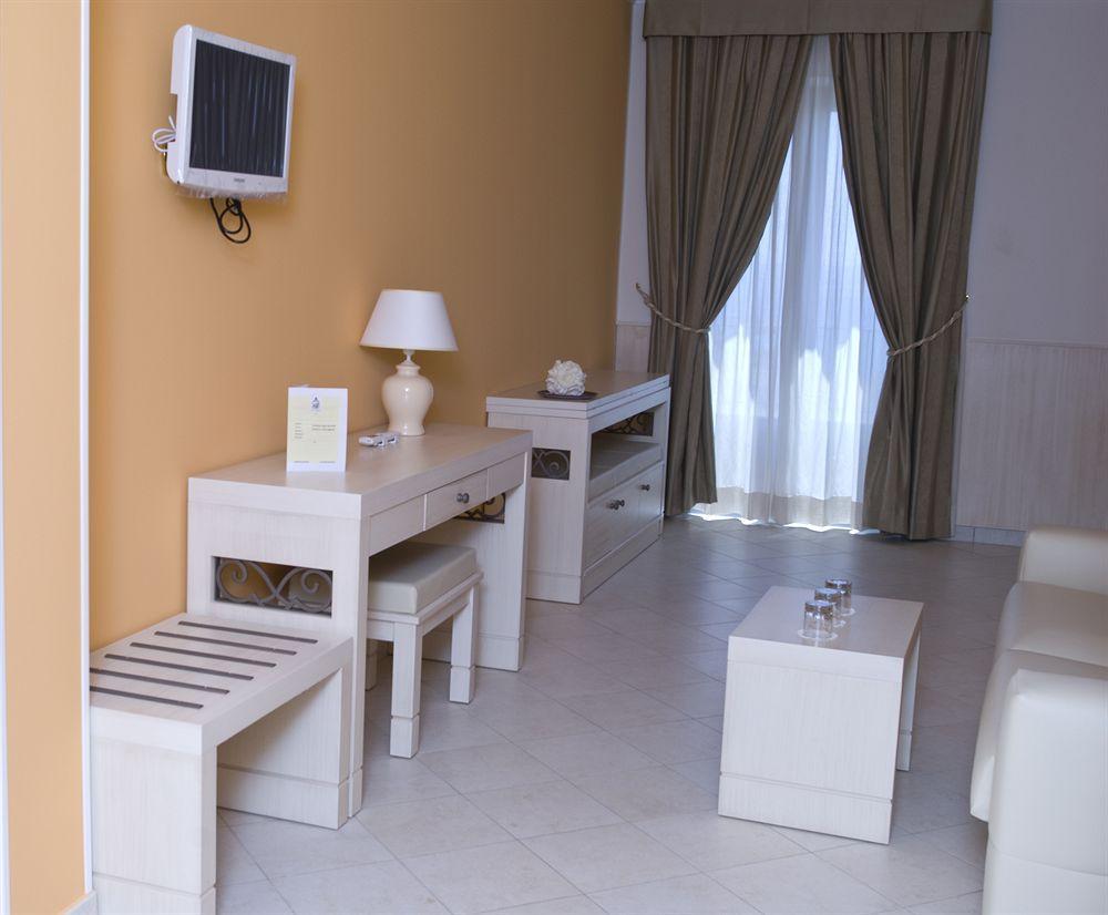 Palazzo Reginella Apart otel Bovalino Marina Dış mekan fotoğraf