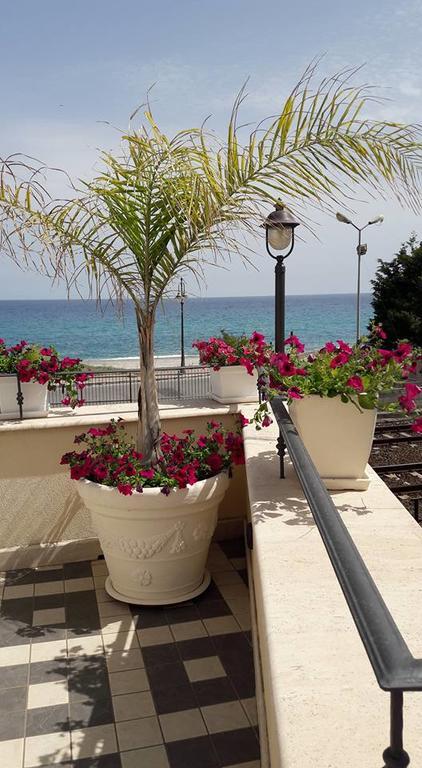Palazzo Reginella Apart otel Bovalino Marina Dış mekan fotoğraf